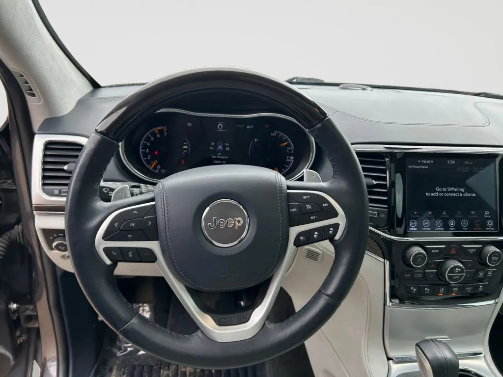 Jeep Grand Cherokee photo 11