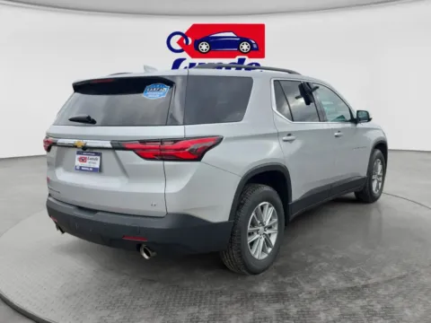 More photos of 2022 Chevrolet Traverse LT Sport Utility 4D at Lunde Auto Sales Center, MN