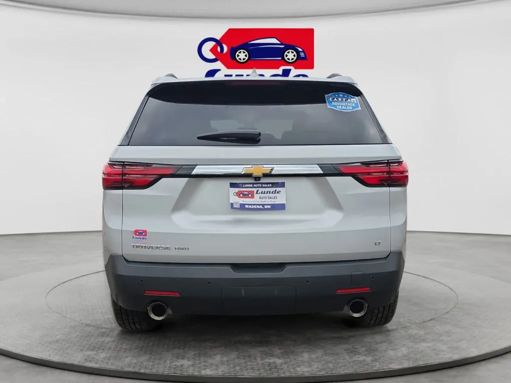 Chevrolet Traverse photo 4