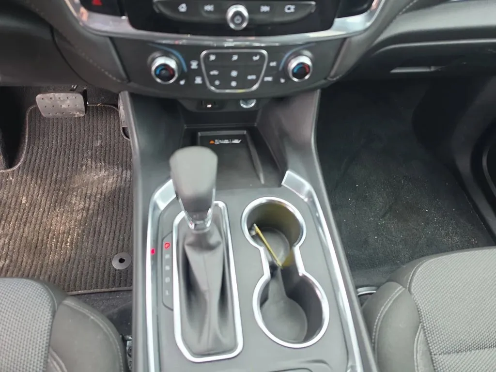 Chevrolet Traverse photo 12