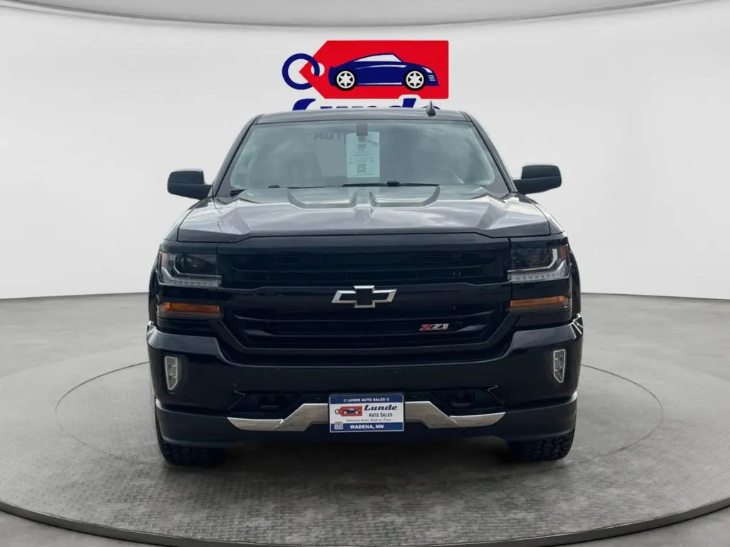 Chevrolet Silverado photo 8