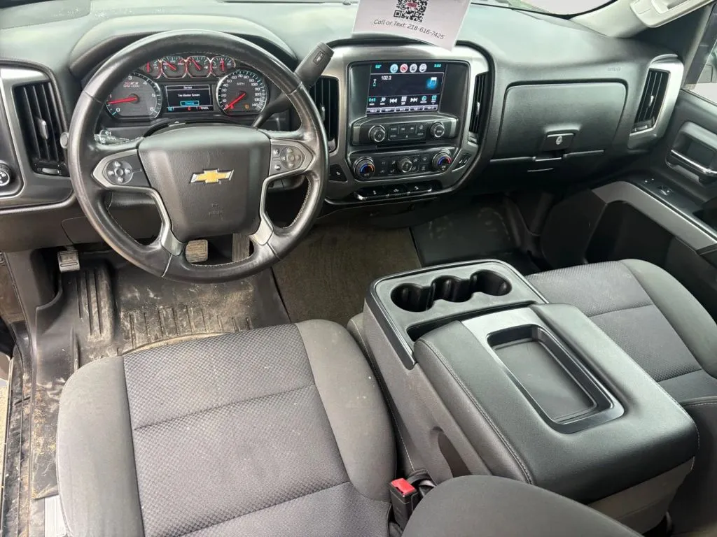 Chevrolet Silverado photo 14