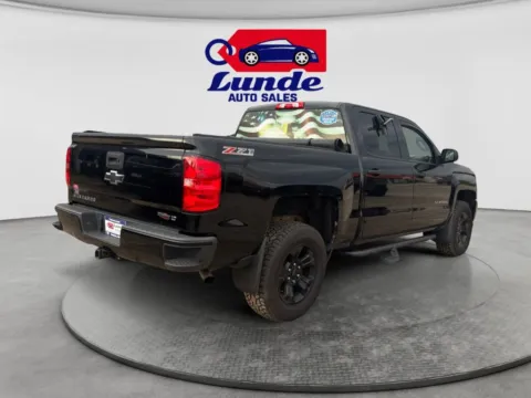 More photos of 2017 Chevrolet Silverado 1500 Crew Cab Z71 LT Pickup 4D 5 3/4 ft at Lunde Auto Sales Center, MN