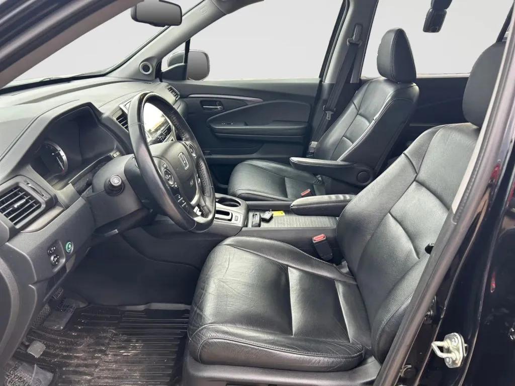 Honda Pilot photo 10