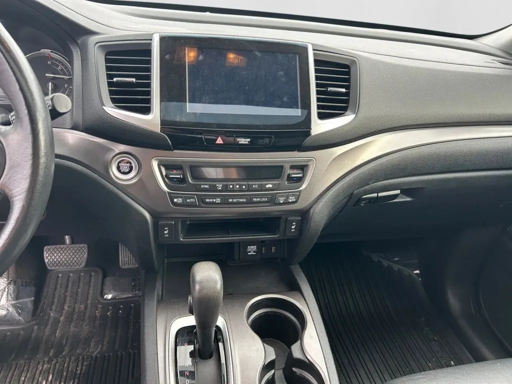 Honda Pilot photo 12