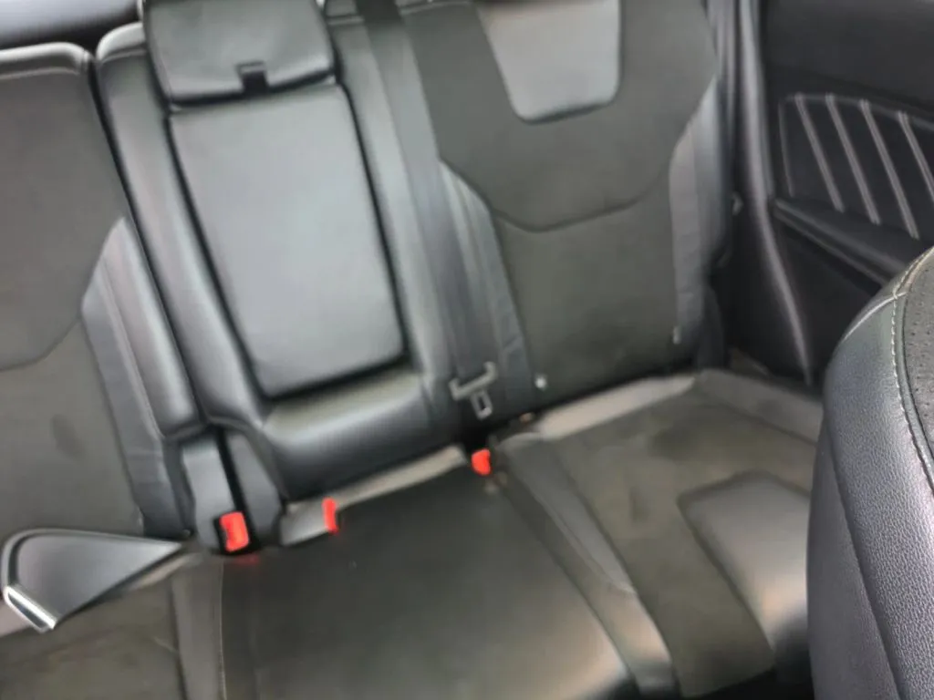 Ford Edge photo 18