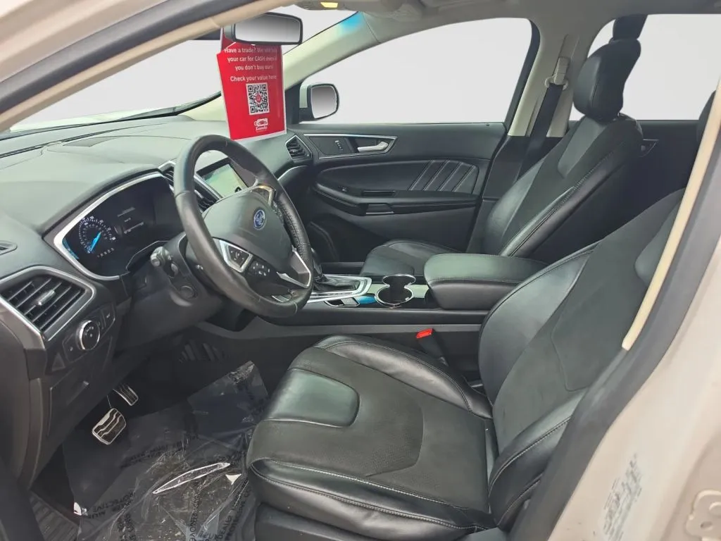 Ford Edge photo 10