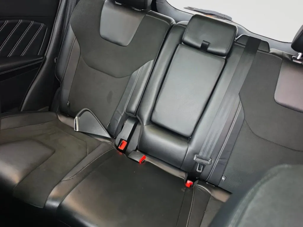 Ford Edge photo 13