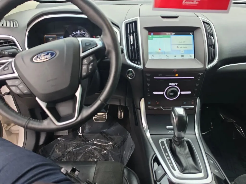 Ford Edge photo 14