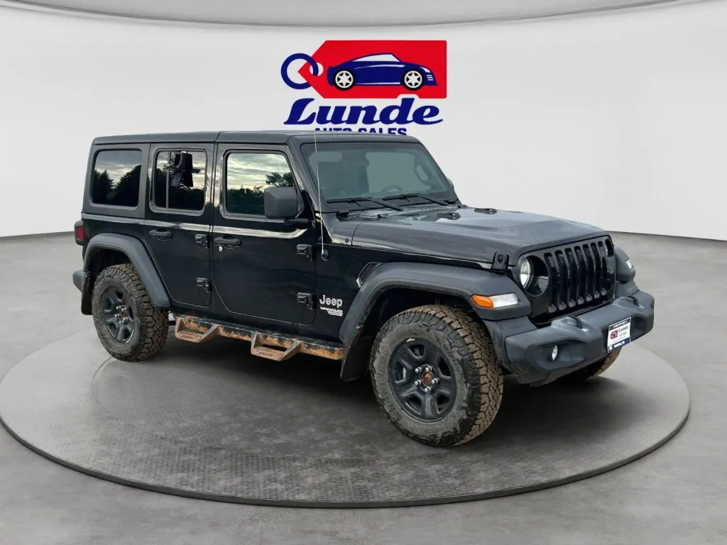 Jeep Wrangler photo 7