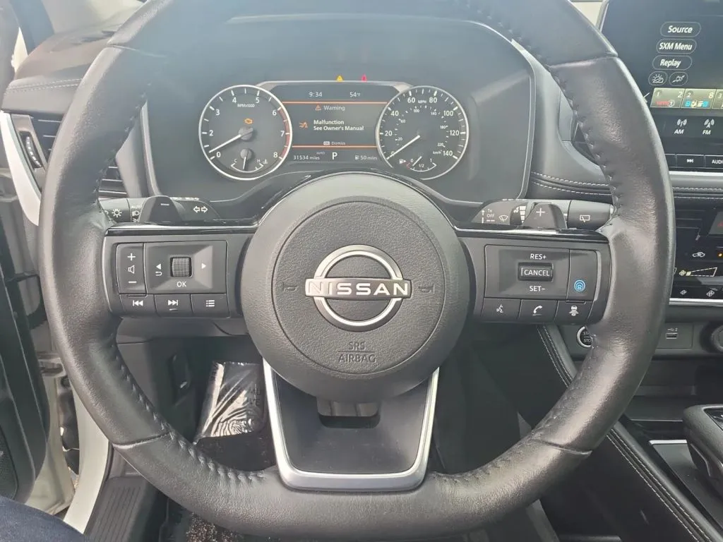 Nissan Rogue photo 11