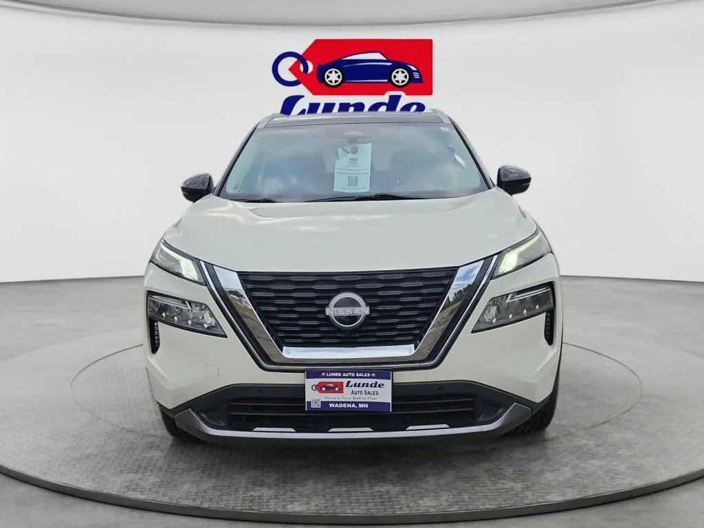 Nissan Rogue photo 8
