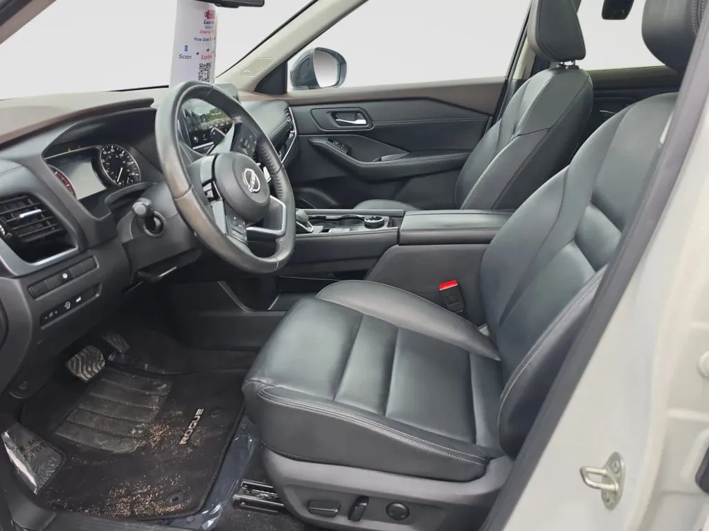 Nissan Rogue photo 10
