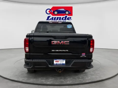 More photos of 2022 GMC Sierra 1500 Limited Crew Cab SLE Pickup 4D 5 3/4 ft at Lunde Auto Sales Center, MN