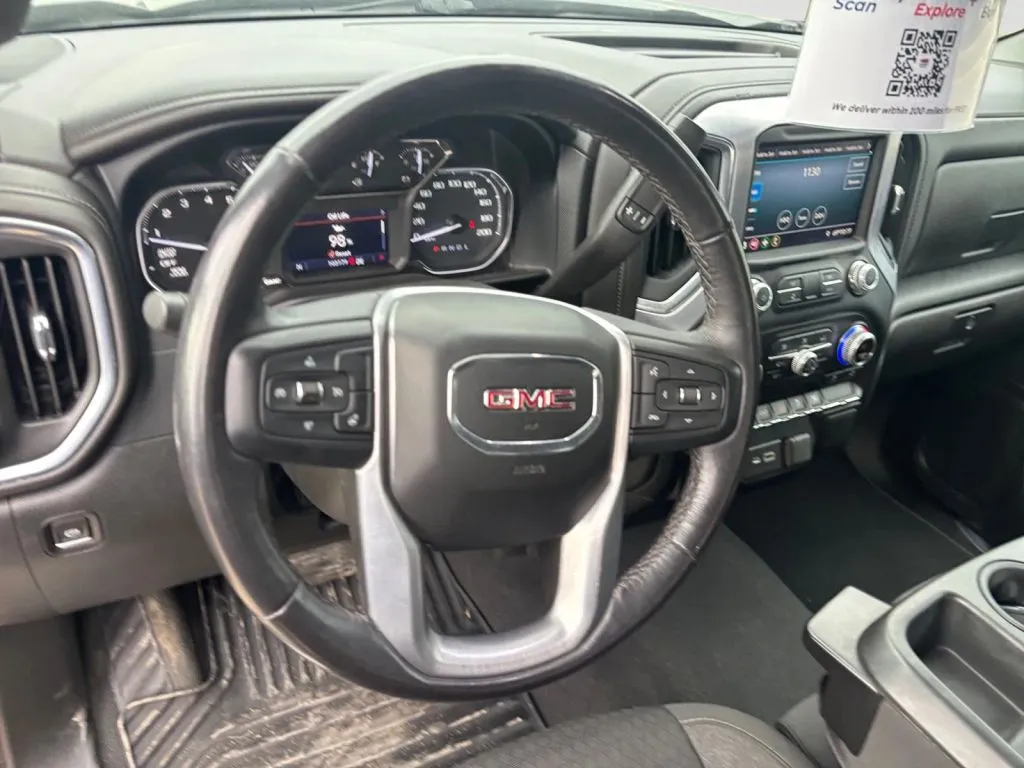GMC Sierra photo 11