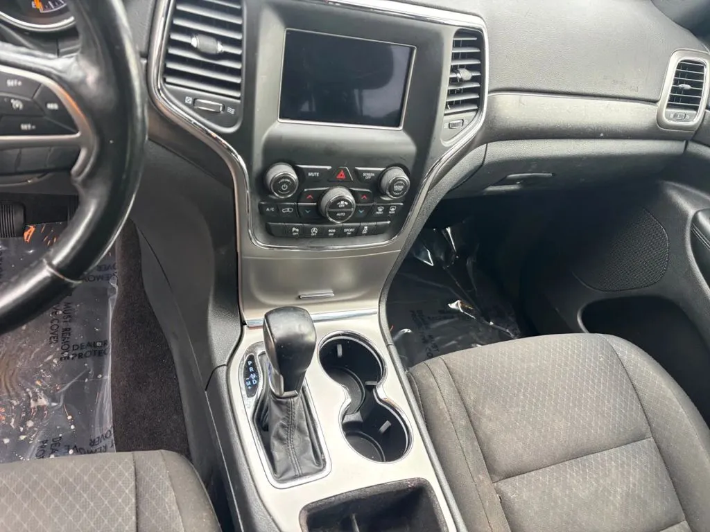 Jeep Grand Cherokee photo 12