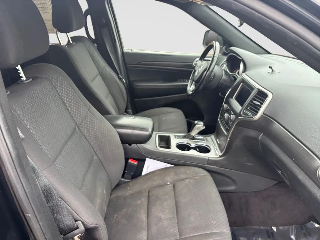 Jeep Grand Cherokee photo 15
