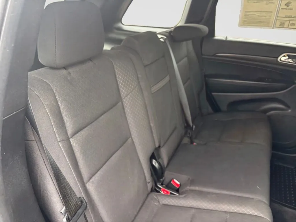 Jeep Grand Cherokee photo 18