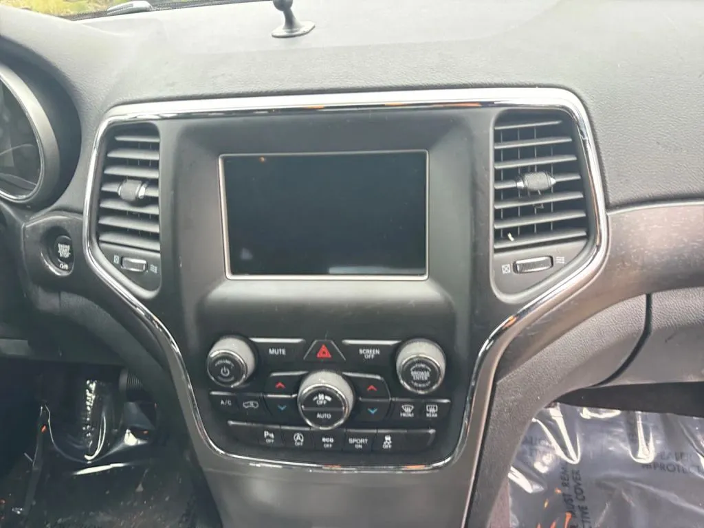 Jeep Grand Cherokee photo 21