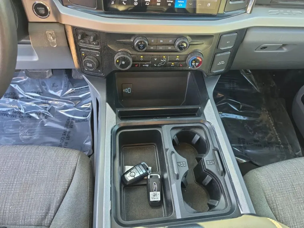Ford F-250 photo 17