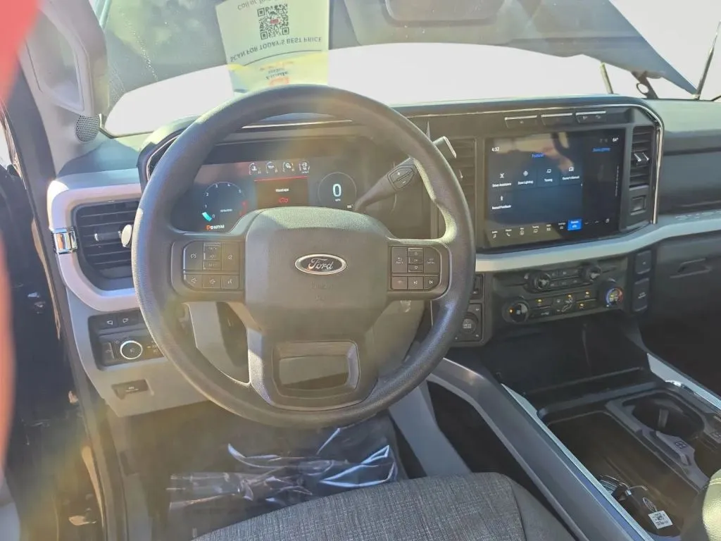 Ford F-250 photo 14