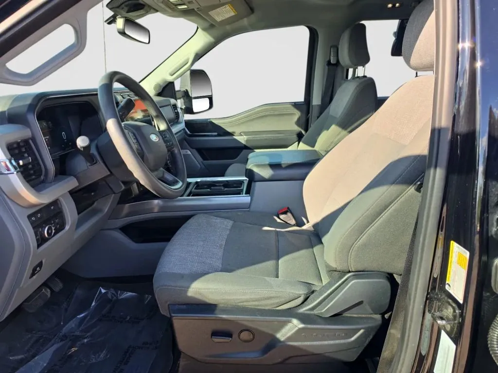 Ford F-250 photo 24