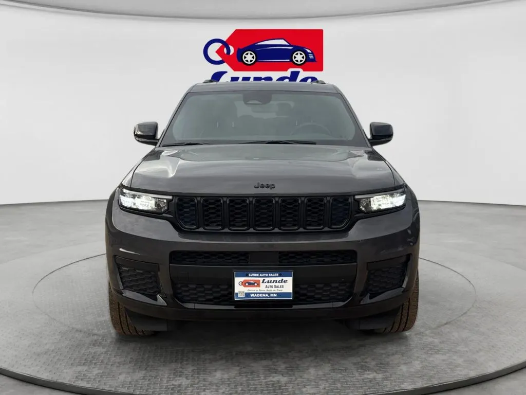 Jeep Grand Cherokee L photo 8