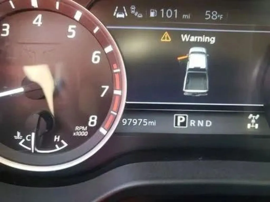 Nissan Titan photo 9