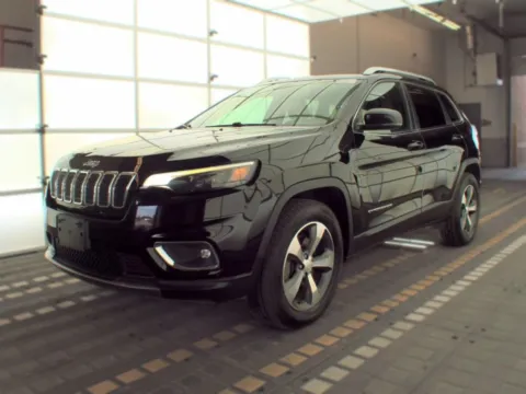 Black 2019 Jeep Cherokee Limited Sport Utility 4D for sale in Wadena, MN