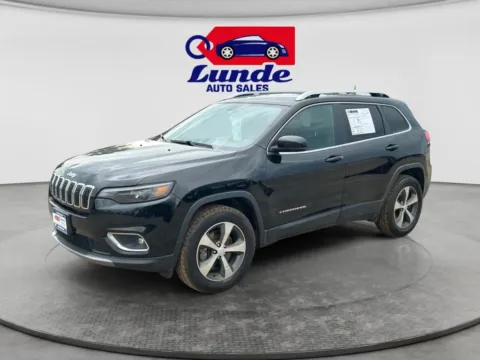 Black 2019 Jeep Cherokee Limited Sport Utility 4D for sale in Wadena, MN