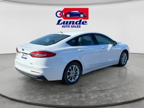 More photos of 2020 Ford Fusion SE Hybrid Sedan 4D at Lunde Auto Sales Center, MN