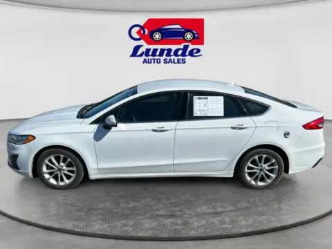 Photos of 2020 Ford Fusion SE Hybrid Sedan 4D for sale in Wadena, MN at Lunde Auto Sales Center