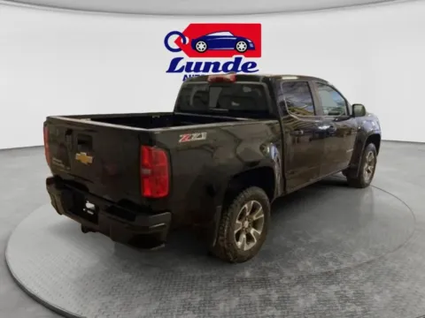 More photos of 2018 Chevrolet Colorado Crew Cab Z71 Pickup 4D 5 ft at Lunde Auto Sales Center, MN