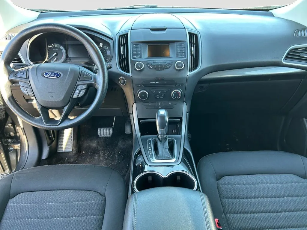 Ford Edge photo 14
