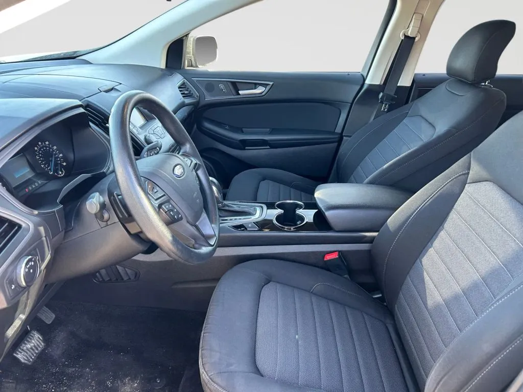 Ford Edge photo 10