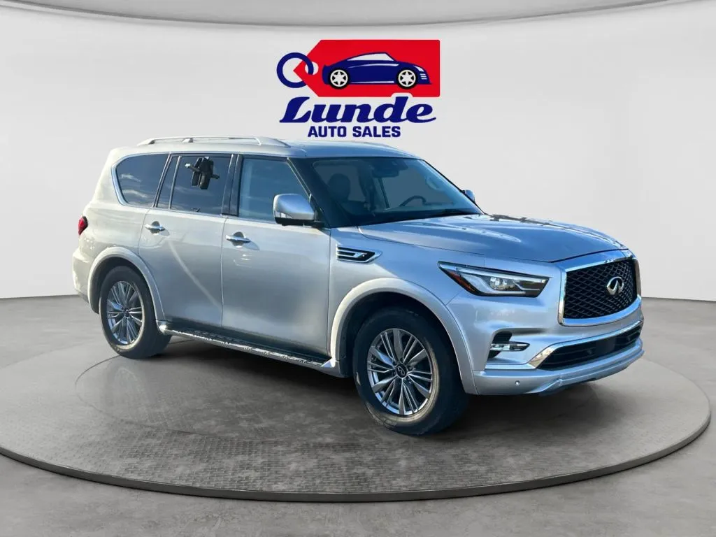 Infiniti QX80 photo 7