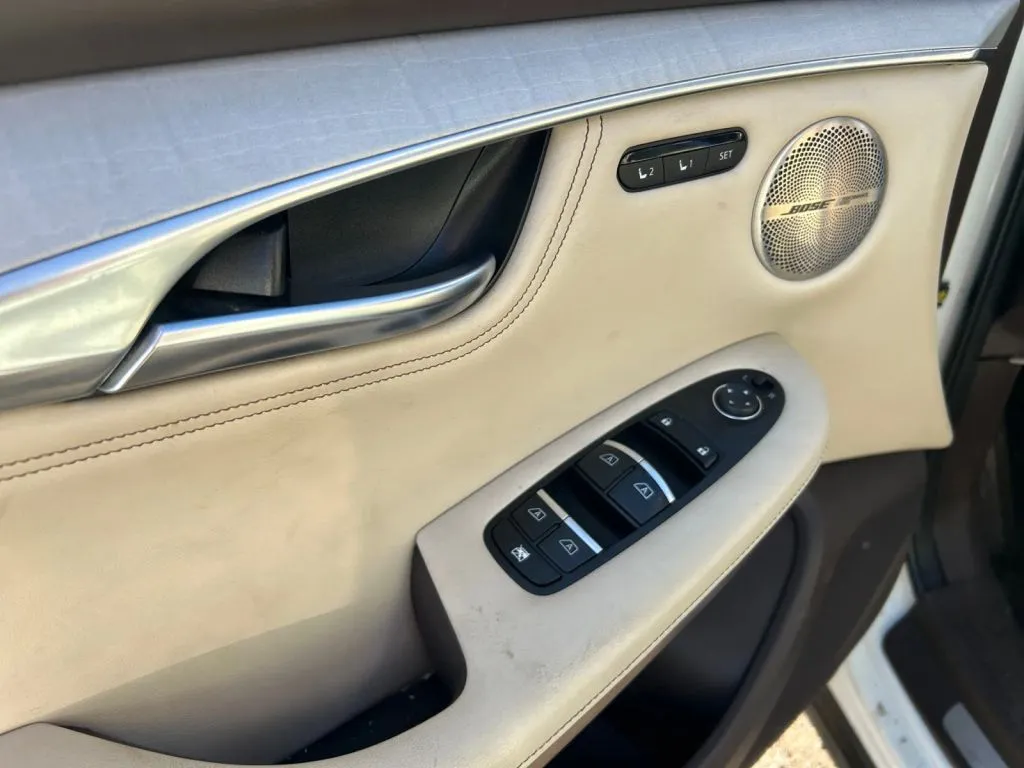 Infiniti QX50 photo 17