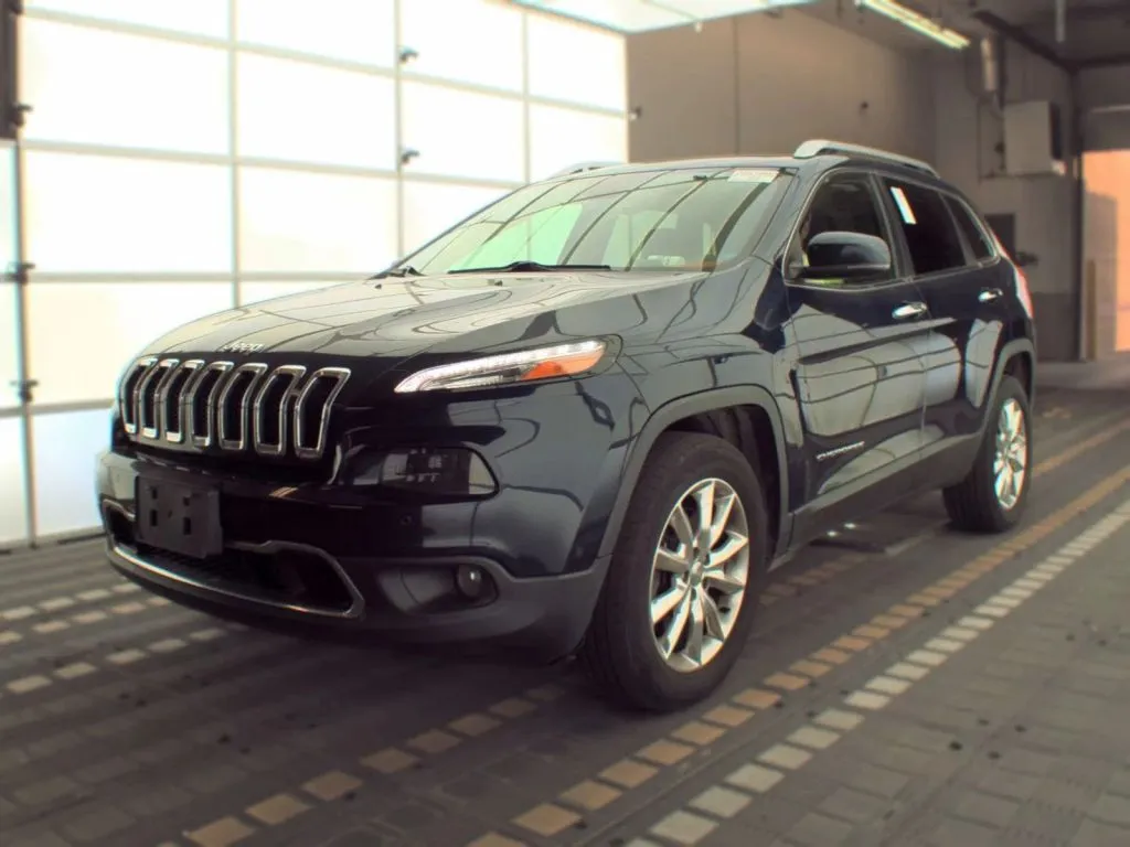 Blue 2014 Jeep Cherokee Limited Sport Utility 4D for sale in Wadena, MN