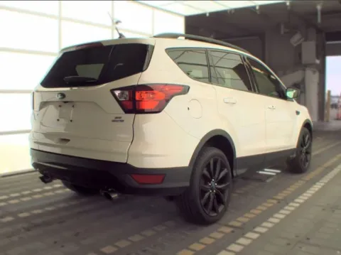 Photos of 2019 Ford Escape SE Sport Utility 4D for sale in Wadena, MN at Lunde Auto Sales Center