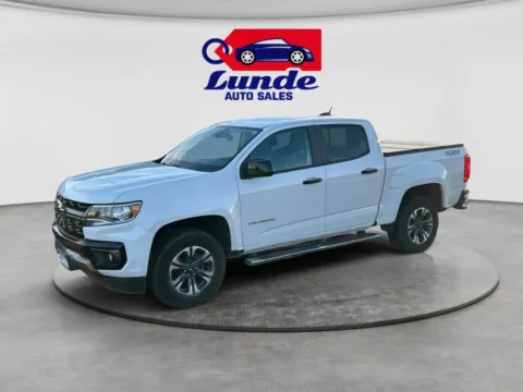 White 2022 Chevrolet Colorado Crew Cab Z71 Pickup 4D 5 ft for sale in Wadena, MN