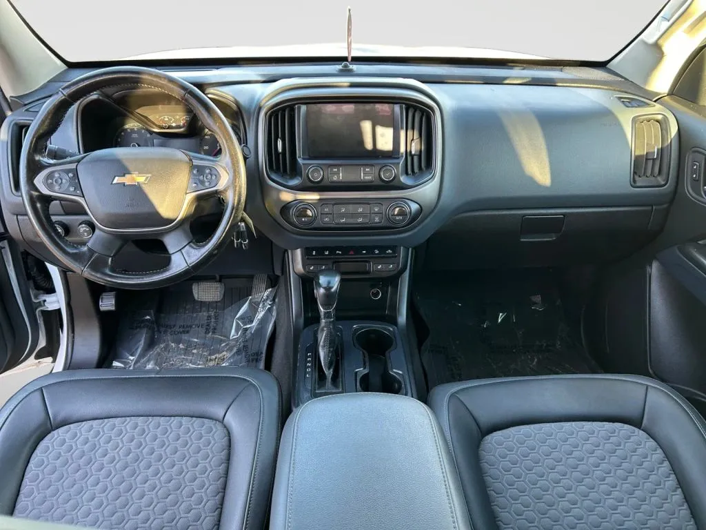 Chevrolet Colorado photo 14