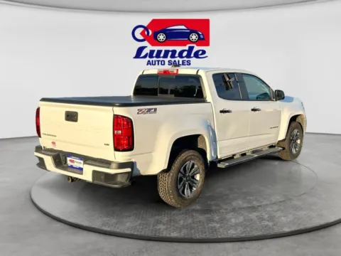More photos of 2022 Chevrolet Colorado Crew Cab Z71 Pickup 4D 5 ft at Lunde Auto Sales - Wadena, MN