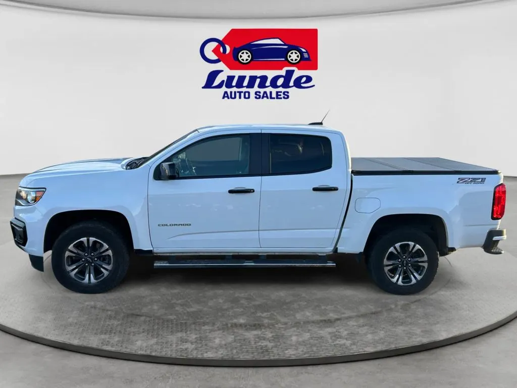 Chevrolet Colorado photo 2