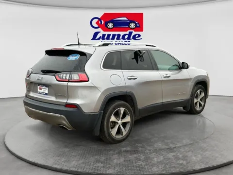 More photos of 2019 Jeep Cherokee Limited Sport Utility 4D at Lunde Auto Sales - Wadena, MN
