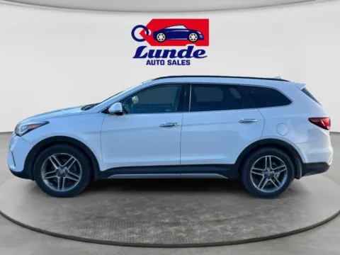 Photos of 2019 Hyundai Santa Fe XL Limited Ultimate Sport Utility 4D for sale in Wadena, MN at Lunde Auto Sales - Wadena