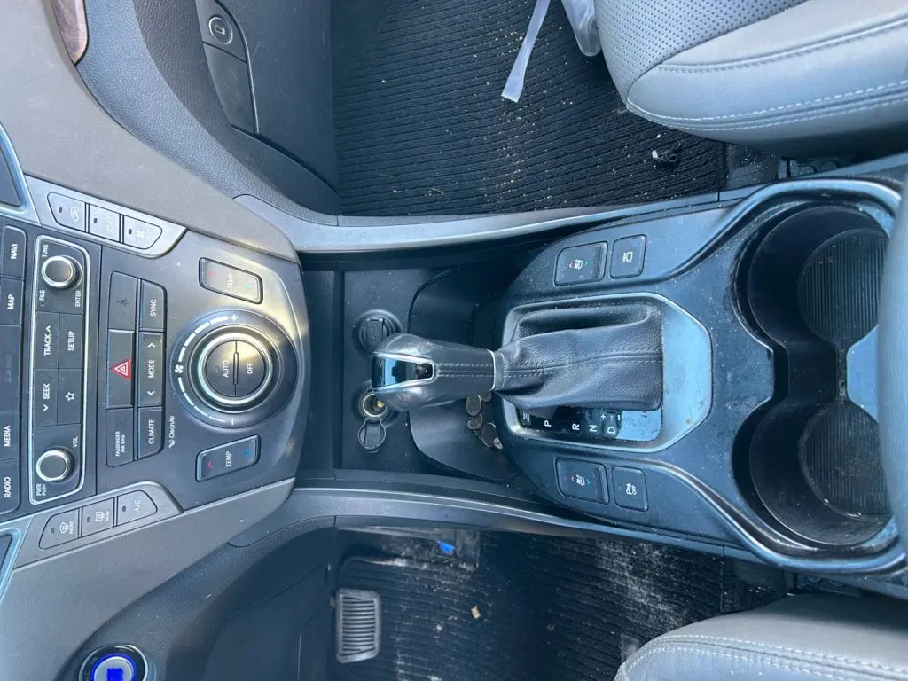 Hyundai Santa Fe XL photo 22