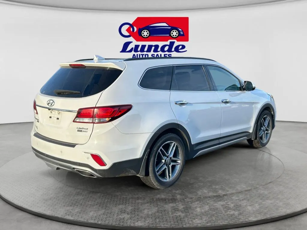 Hyundai Santa Fe XL photo 5