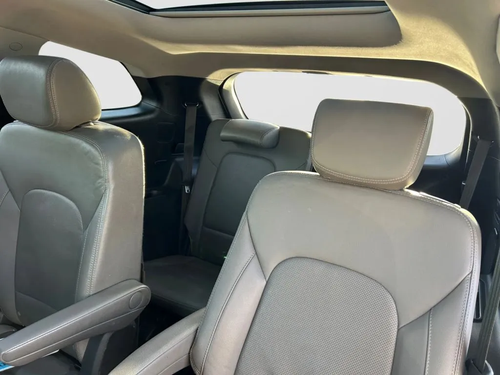 Hyundai Santa Fe XL photo 13