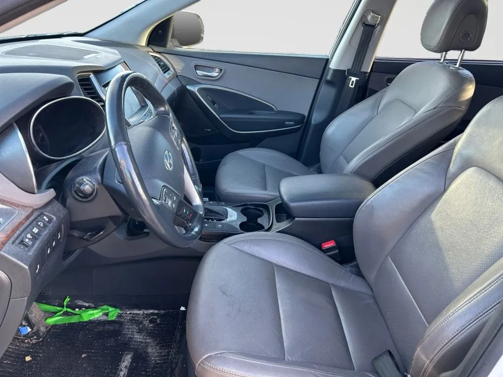 Hyundai Santa Fe XL photo 10