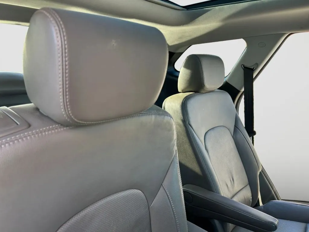 Hyundai Santa Fe XL photo 18